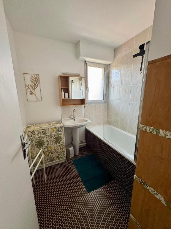 Salle de bain à l'étage du duplex